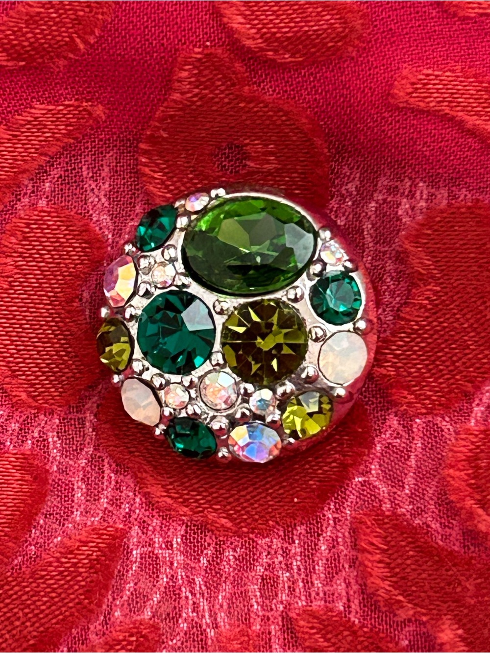Magnolia and Vine 18mm Silver-Tone Green Multi-Stone Round Snap